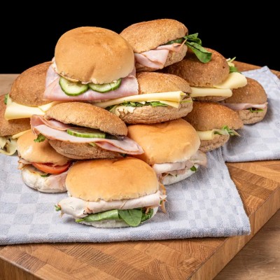 Foto: Lunchdeal 50 Broodjes – 50 Belegde Broodjes (Budgetvriendelijk)